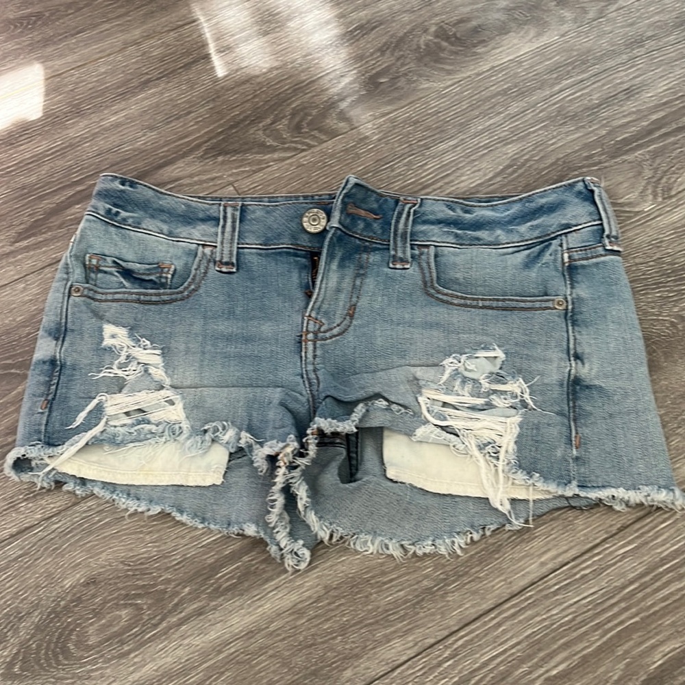 EXPRESS Light jean shorts. Size 00.